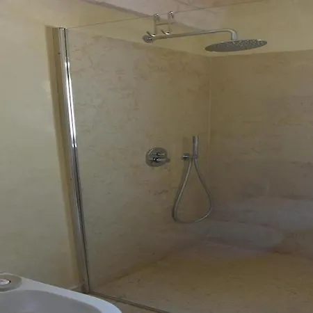 Trulli In With Heated Pool * Остуни