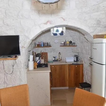 Дом отдыха Trulli In With Heated Pool *